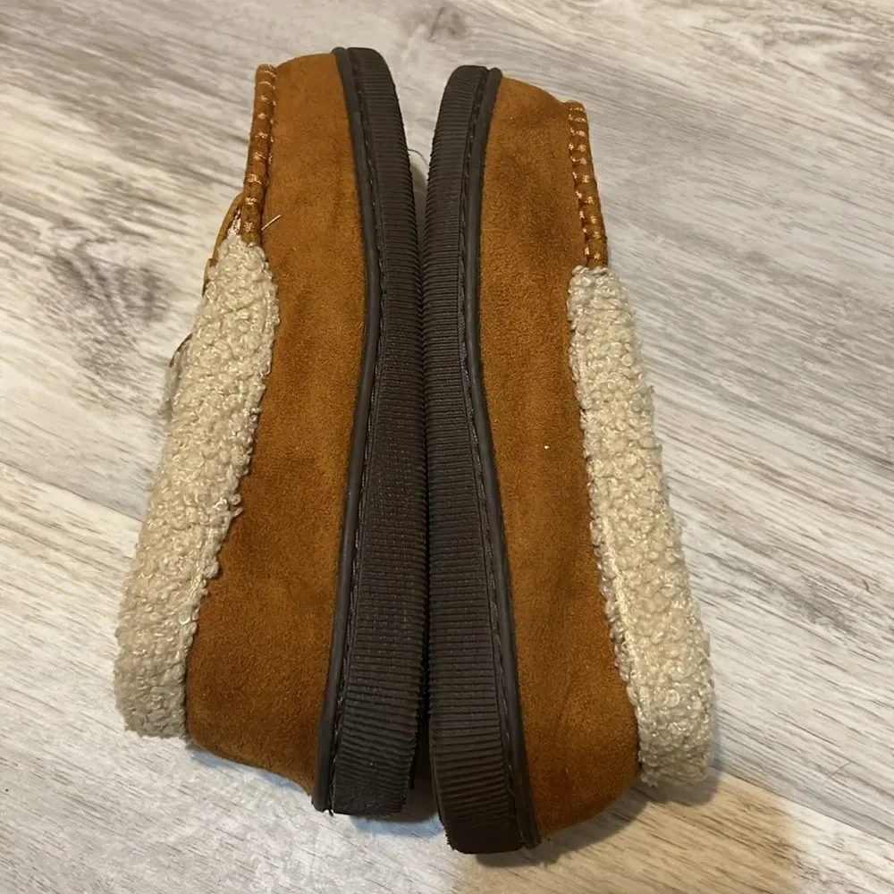 Dockers kids slippers size M 13-1 preloved ❤️